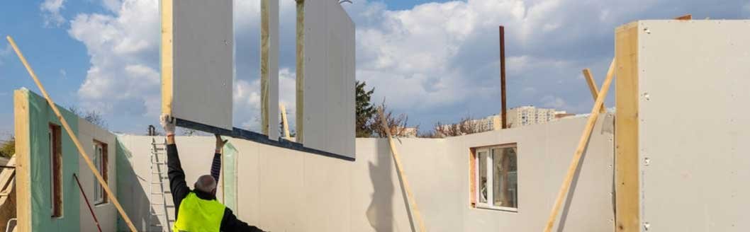 Tecnologías de construcción en materiales prefabricados como páneles de acero