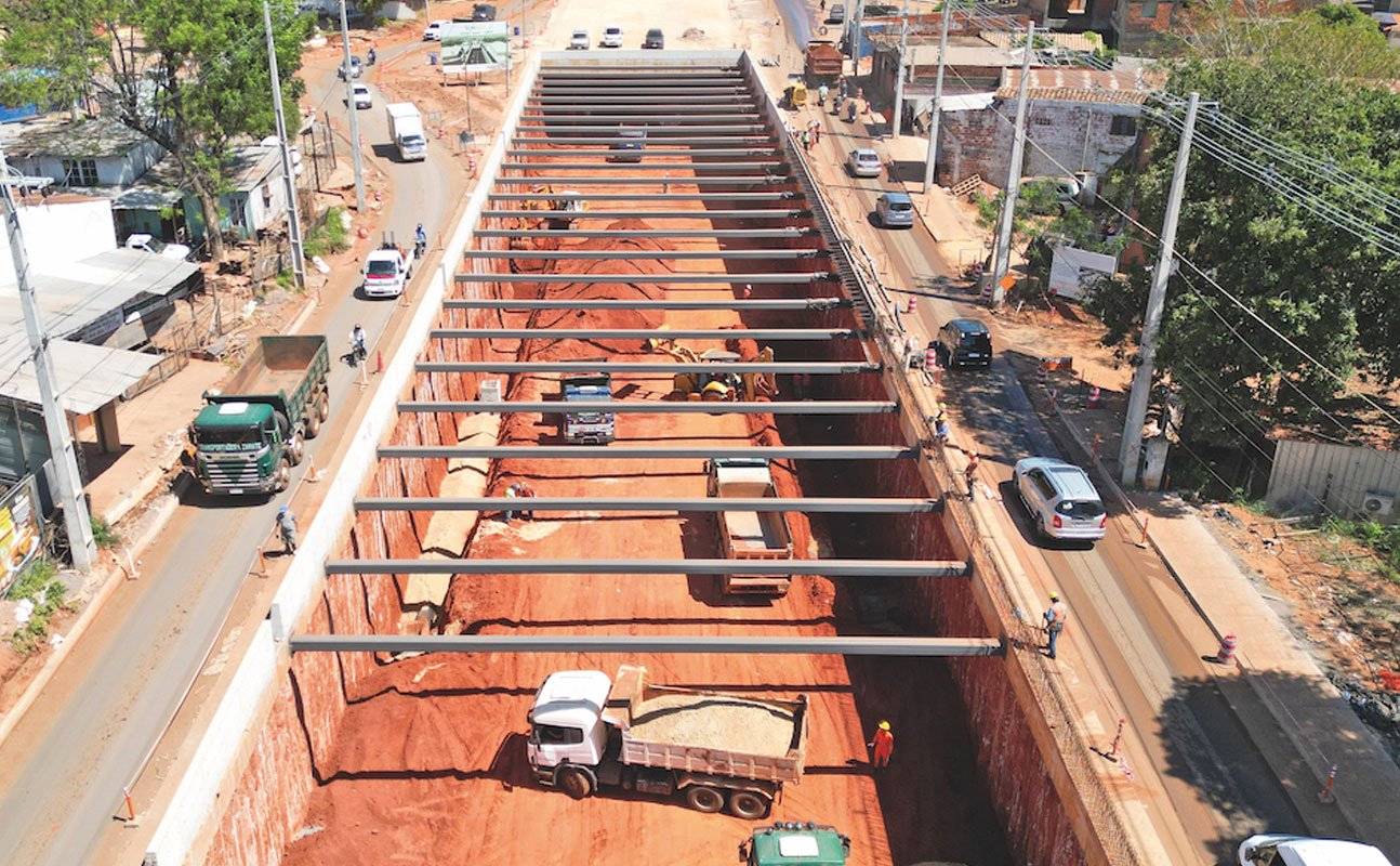 Perfiles de acero HSS utilizados en la construcción del cruce de tres Bocas en Veracruz
